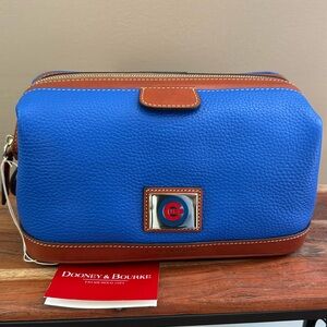 Dooney & Bourke Dopp Kit
